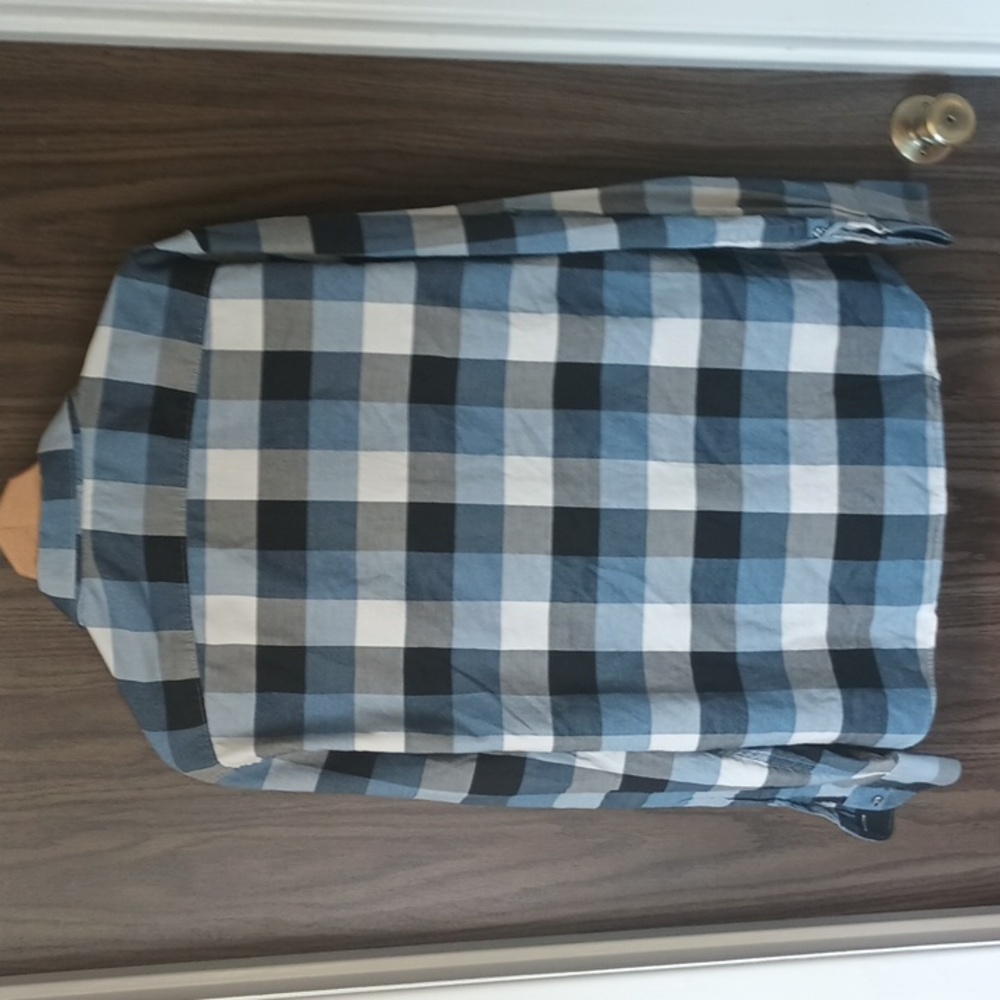 Perry Ellis Navy and White Checkered Shirt - Picture 3 of 3